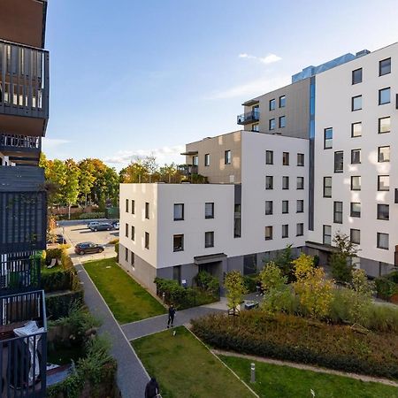 Warsaw Ulrychów Apartment with Parking by Renters Exterior foto